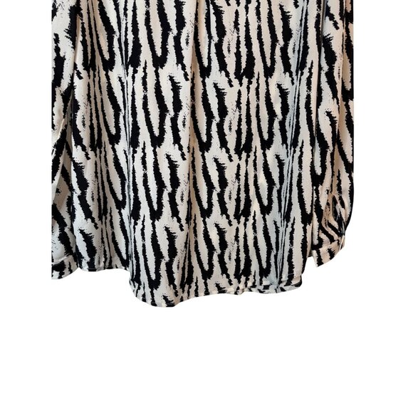 2/$30 NWT PrettyLittleThing Size 10 Black & White Zebra Print Oversized Shirt - Picture 13 of 16